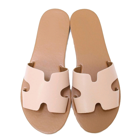 🚫SOLD🚫Women's Flat Sandals - Picture 2 of 7